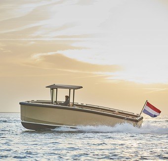 All electric DutchCraft DC25 sets new standard for sustainable superyacht tenders